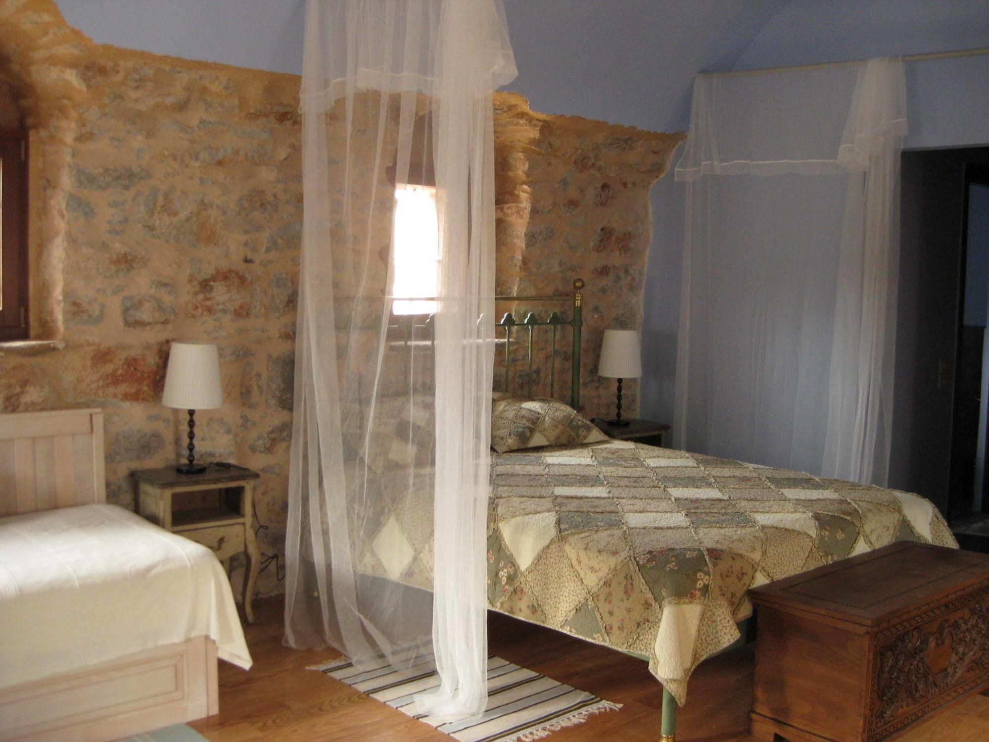 Traditional Hotel Ianthe Véssa Zewnętrze zdjęcie